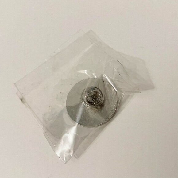 Toronto Raptors Basketball Pin - Picture 9 of 12